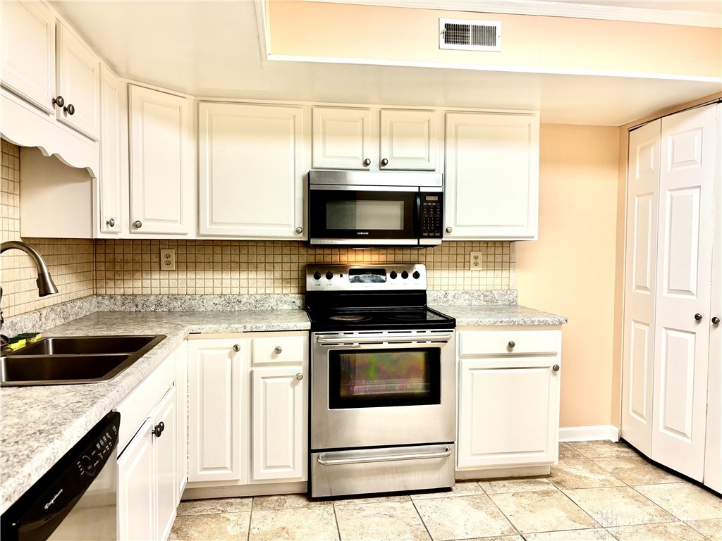 3316 Vanquil Trail