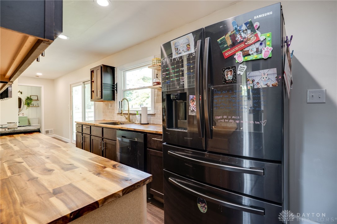 2733 N State Route 48