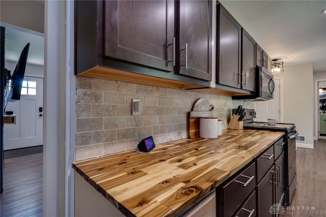 2733 N State Route 48