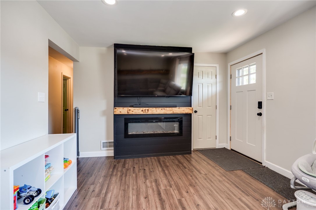 2733 N State Route 48