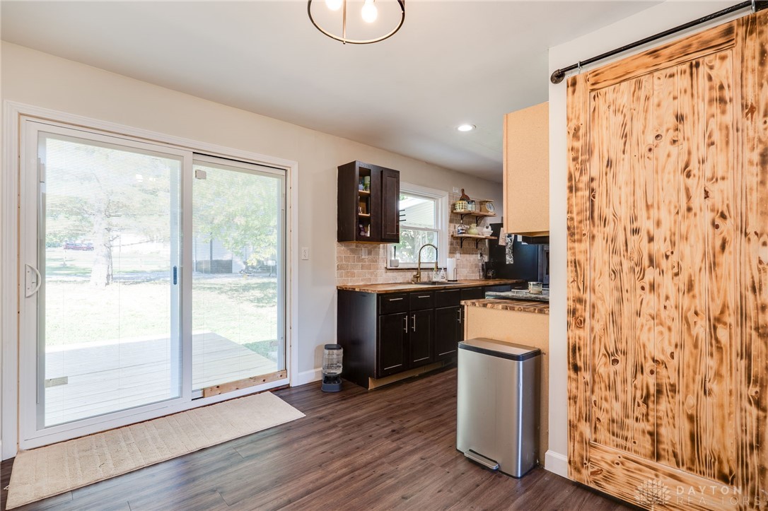 2733 N State Route 48