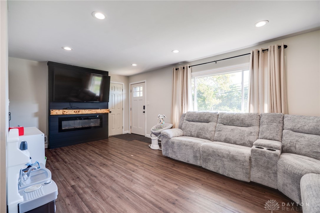 2733 N State Route 48
