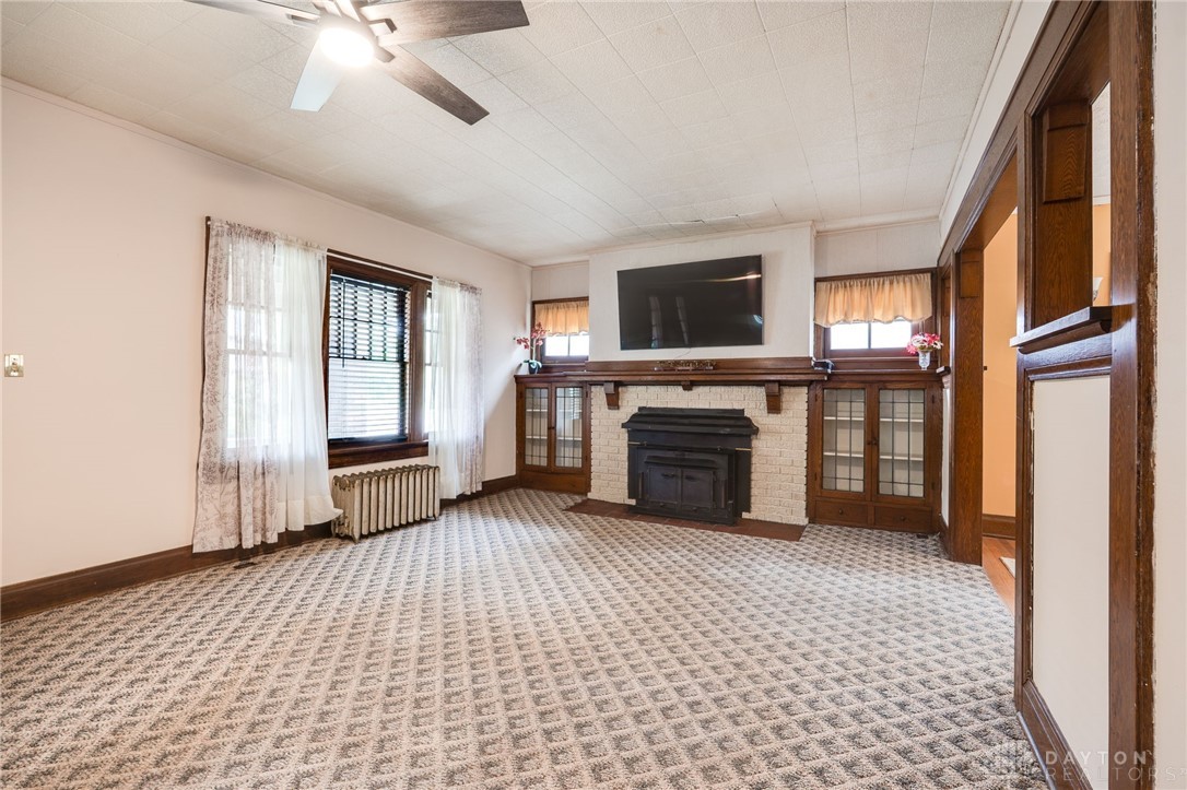 631 Belmonte Park