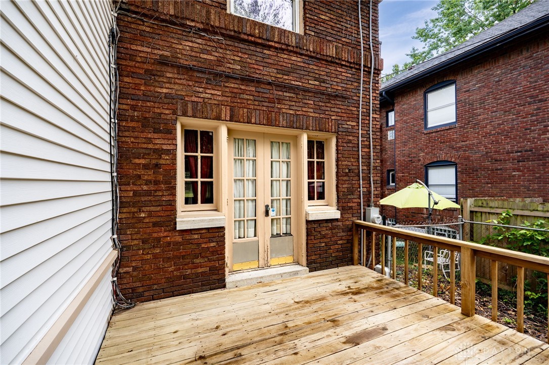 631 Belmonte Park