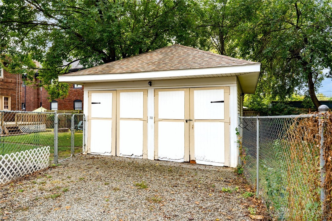 631 Belmonte Park