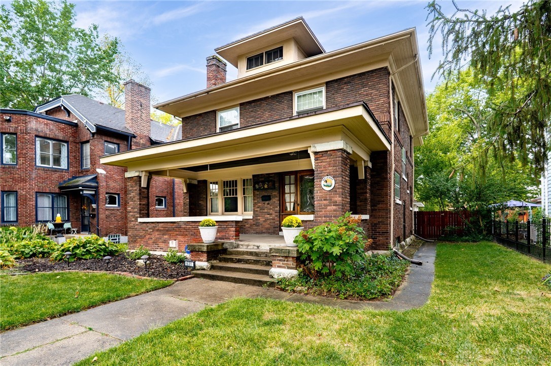 631 Belmonte Park
