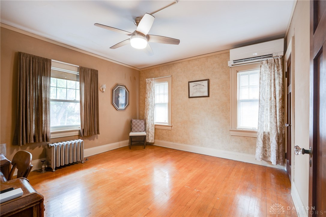 631 Belmonte Park