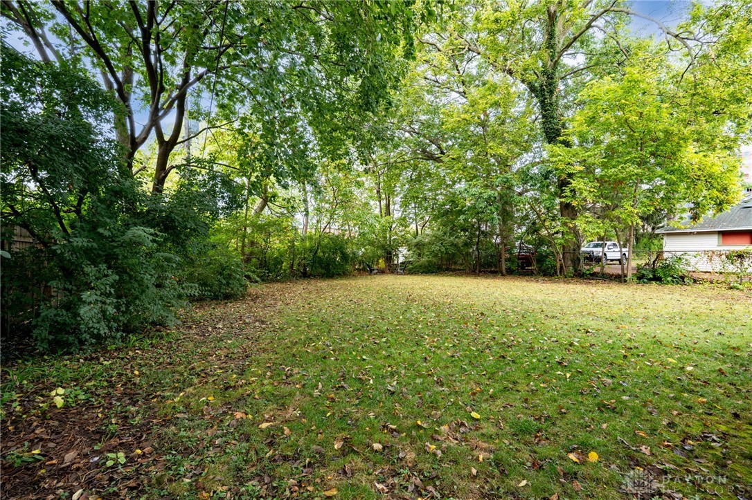 631 Belmonte Park