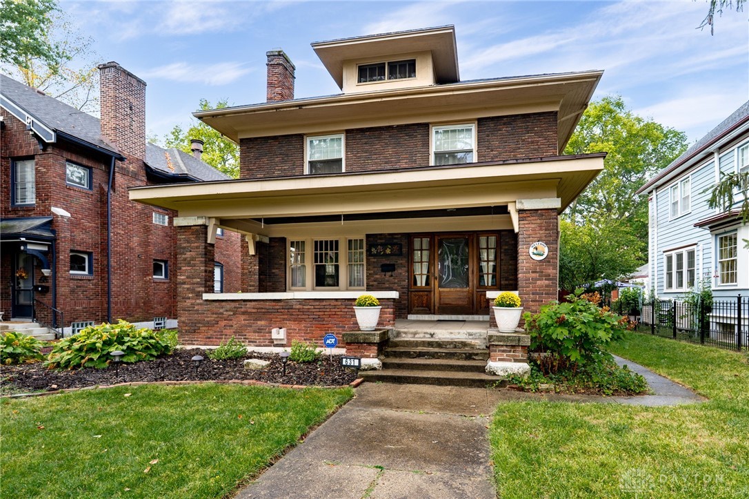 631 Belmonte Park
