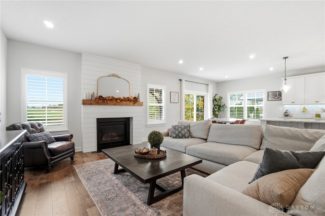 9585 Crooked Creek Drive