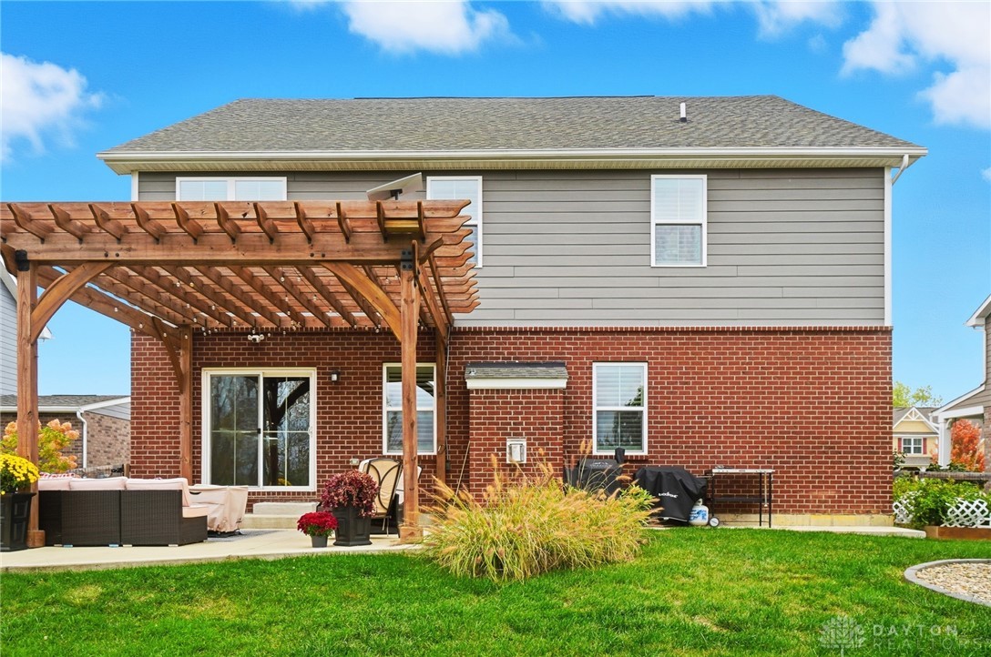 9585 Crooked Creek Drive