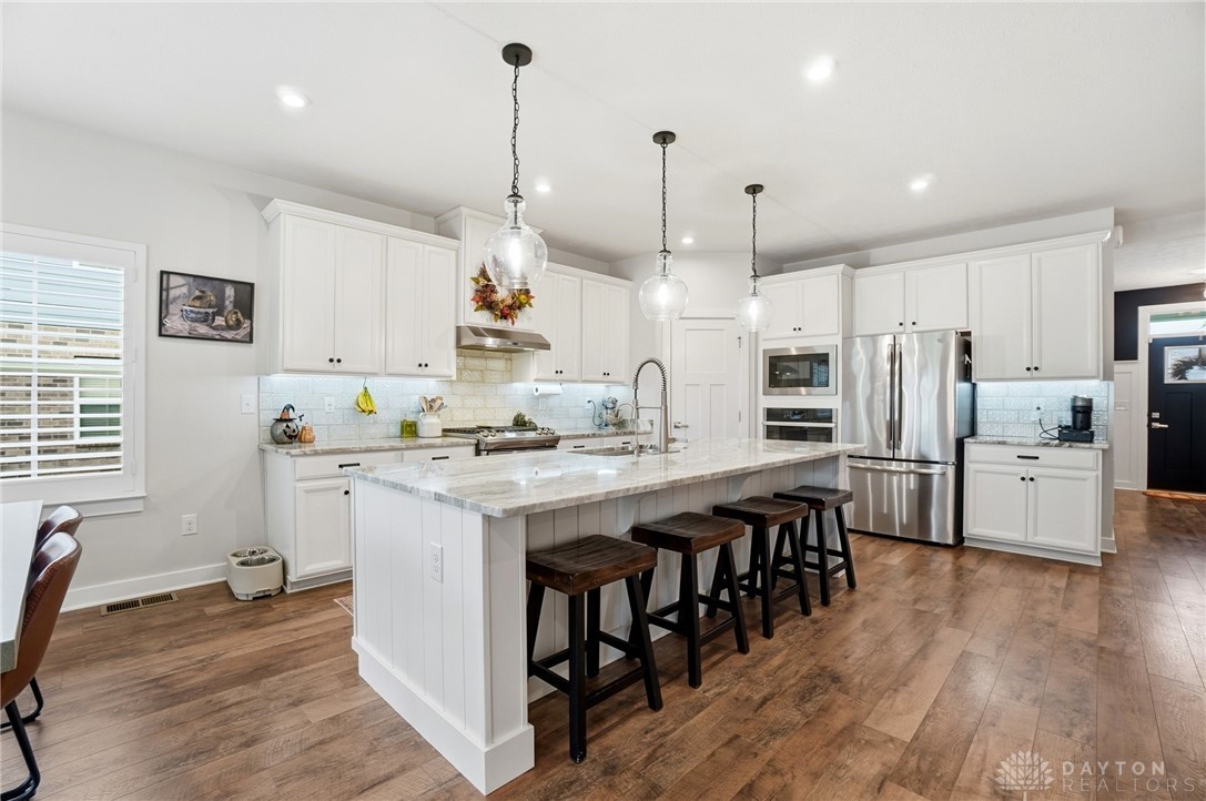 9585 Crooked Creek Drive