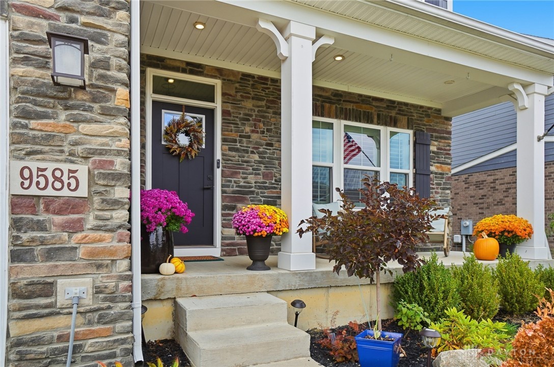 9585 Crooked Creek Drive