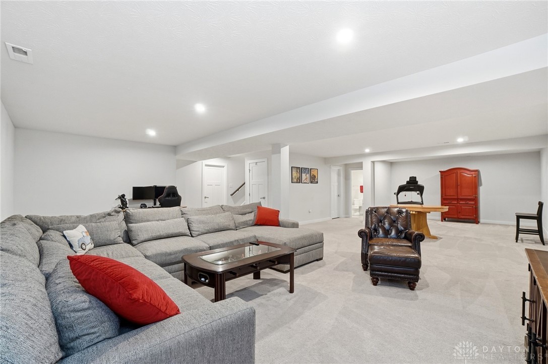 9585 Crooked Creek Drive