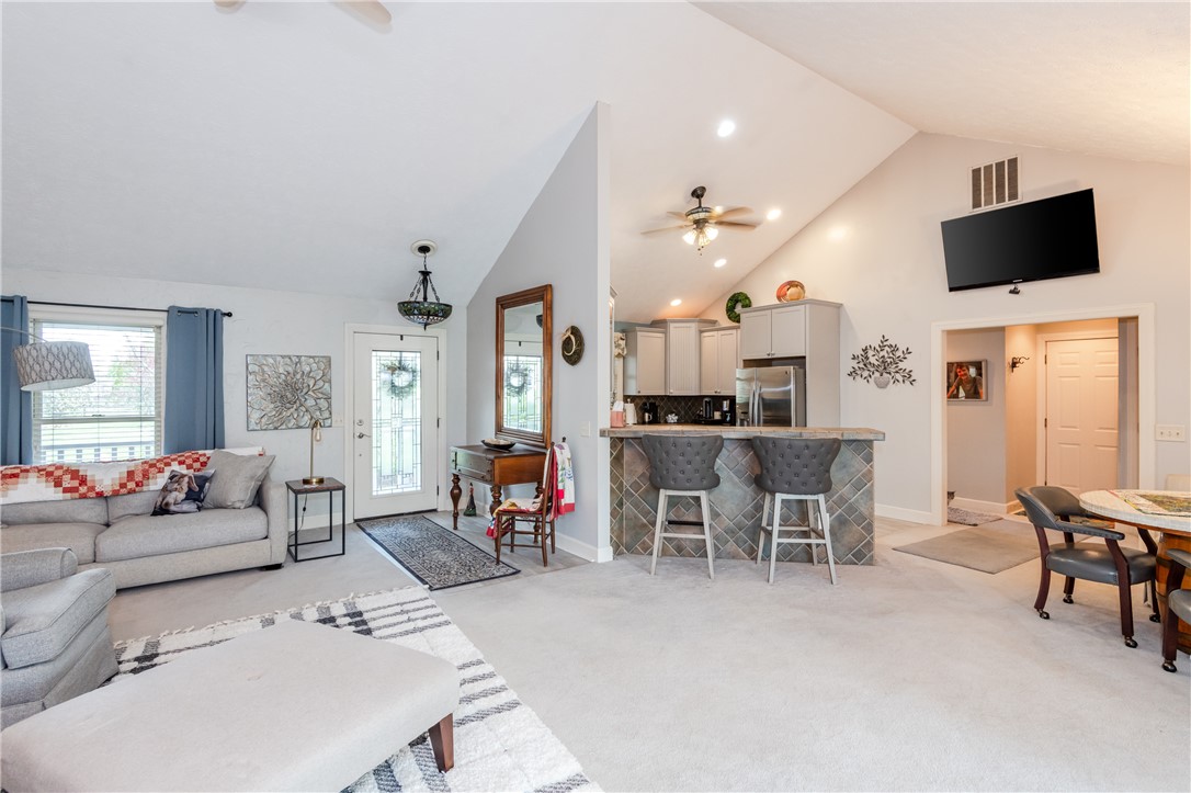 159 E Lytle 5 Points Road