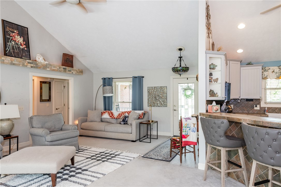 159 E Lytle 5 Points Road