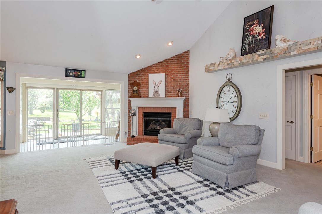 159 E Lytle 5 Points Road