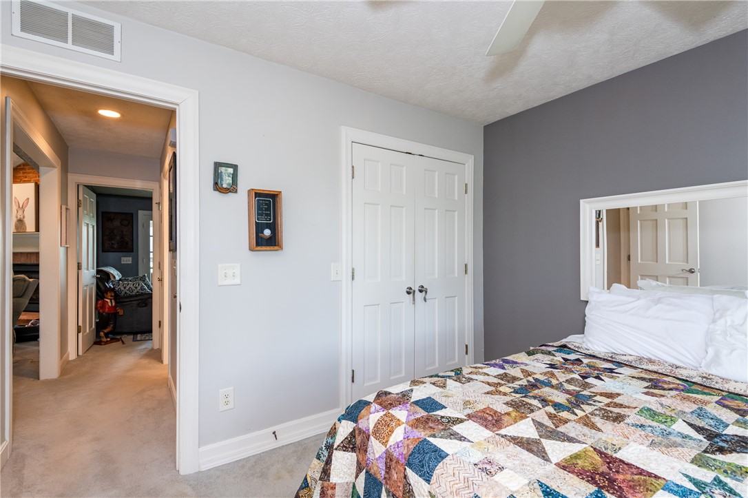 159 E Lytle 5 Points Road