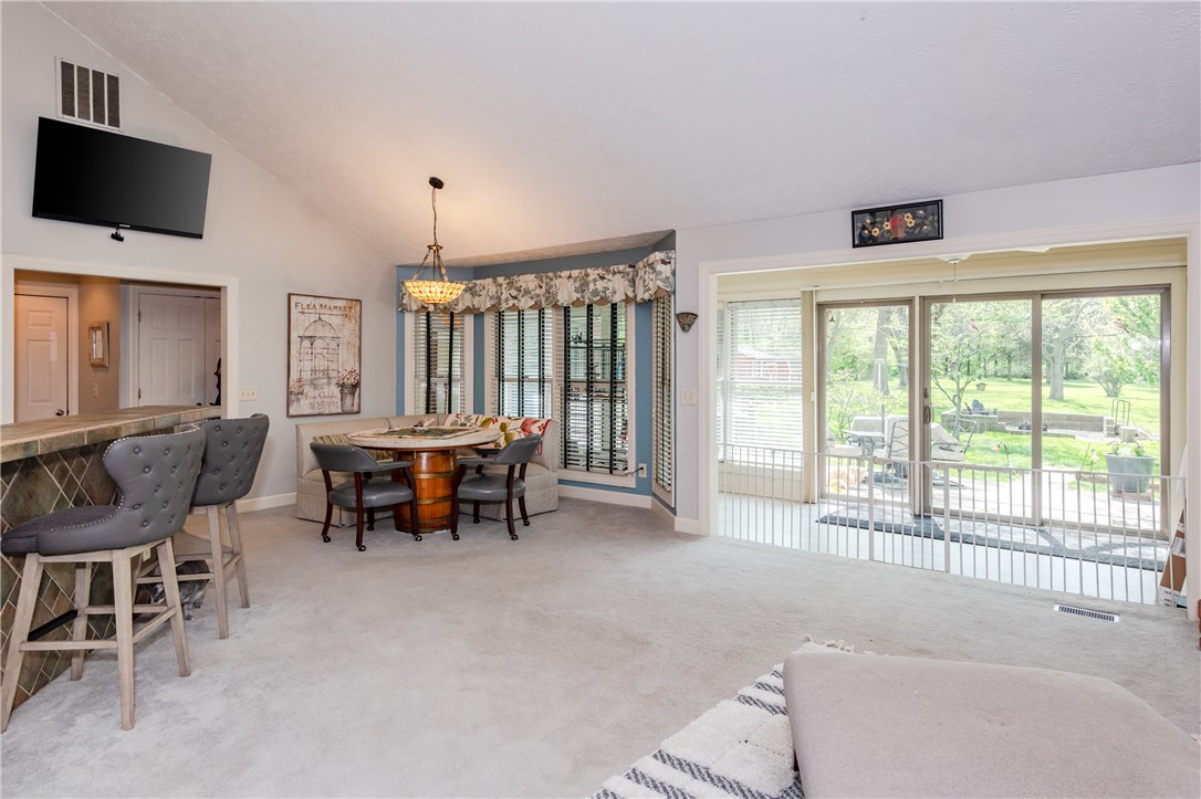 159 E Lytle 5 Points Road