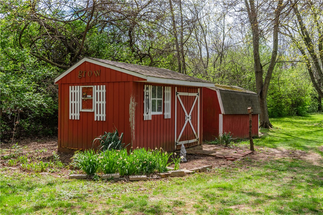 159 E Lytle 5 Points Road