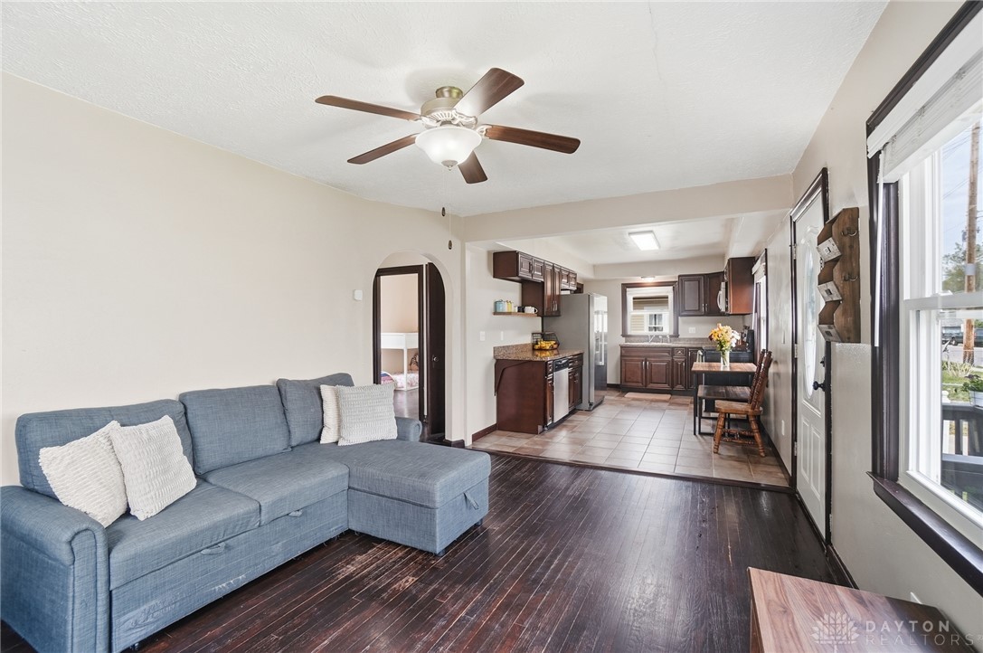 606 Morse Avenue