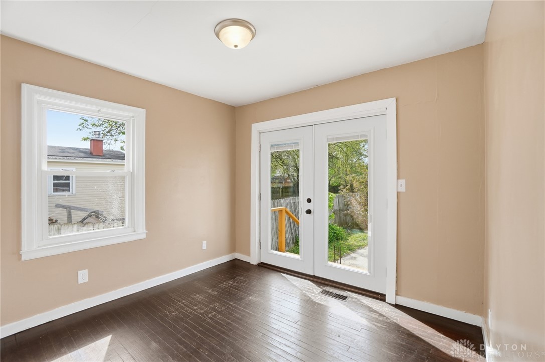 606 Morse Avenue