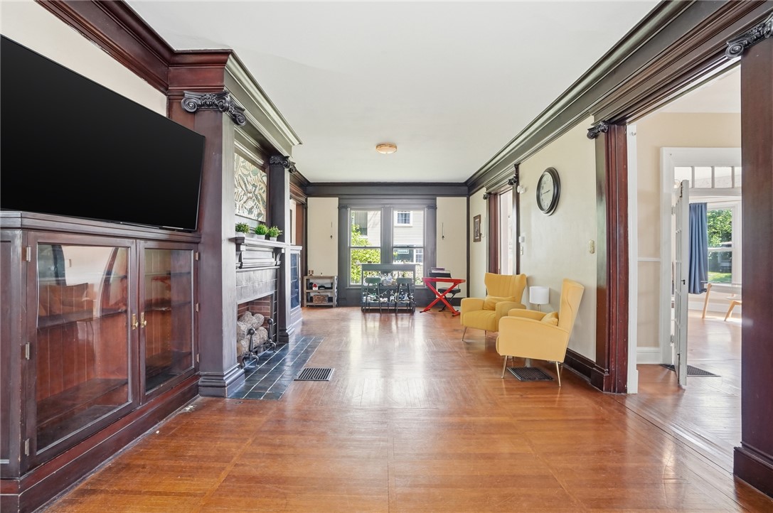 3 E Xenia Drive
