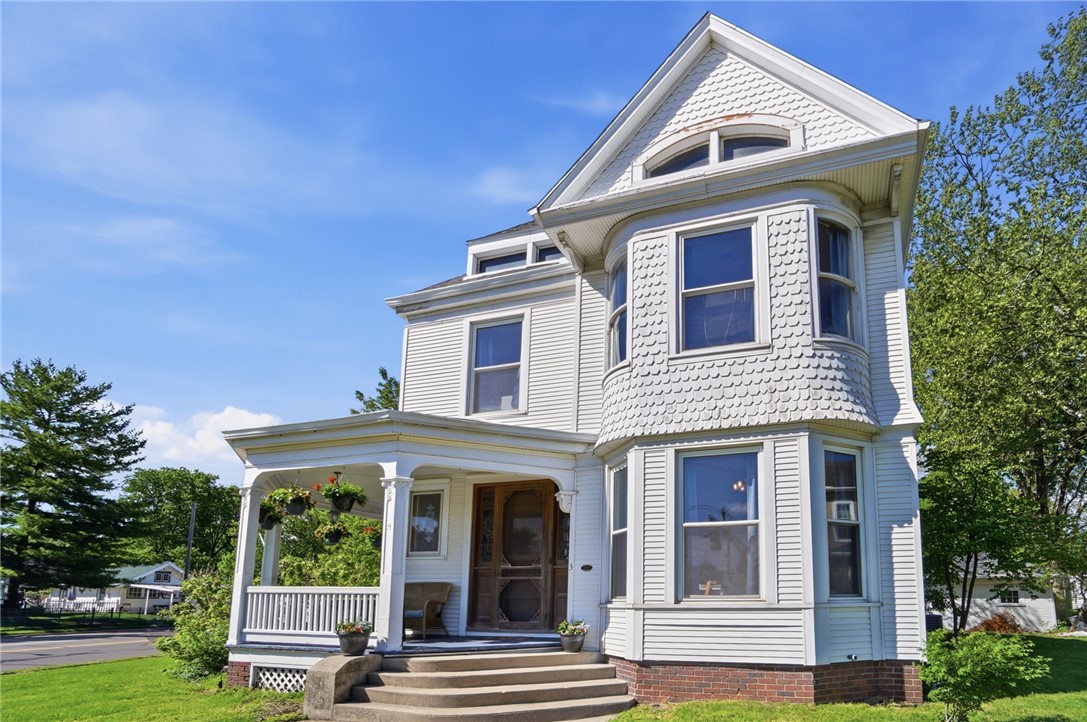 3 E Xenia Drive