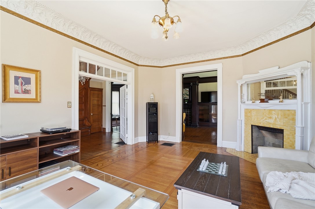 3 E Xenia Drive