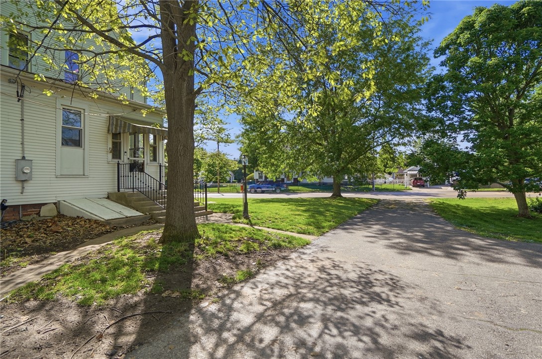 3 E Xenia Drive