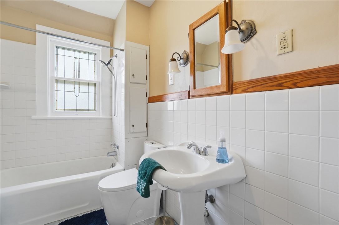 3 E Xenia Drive