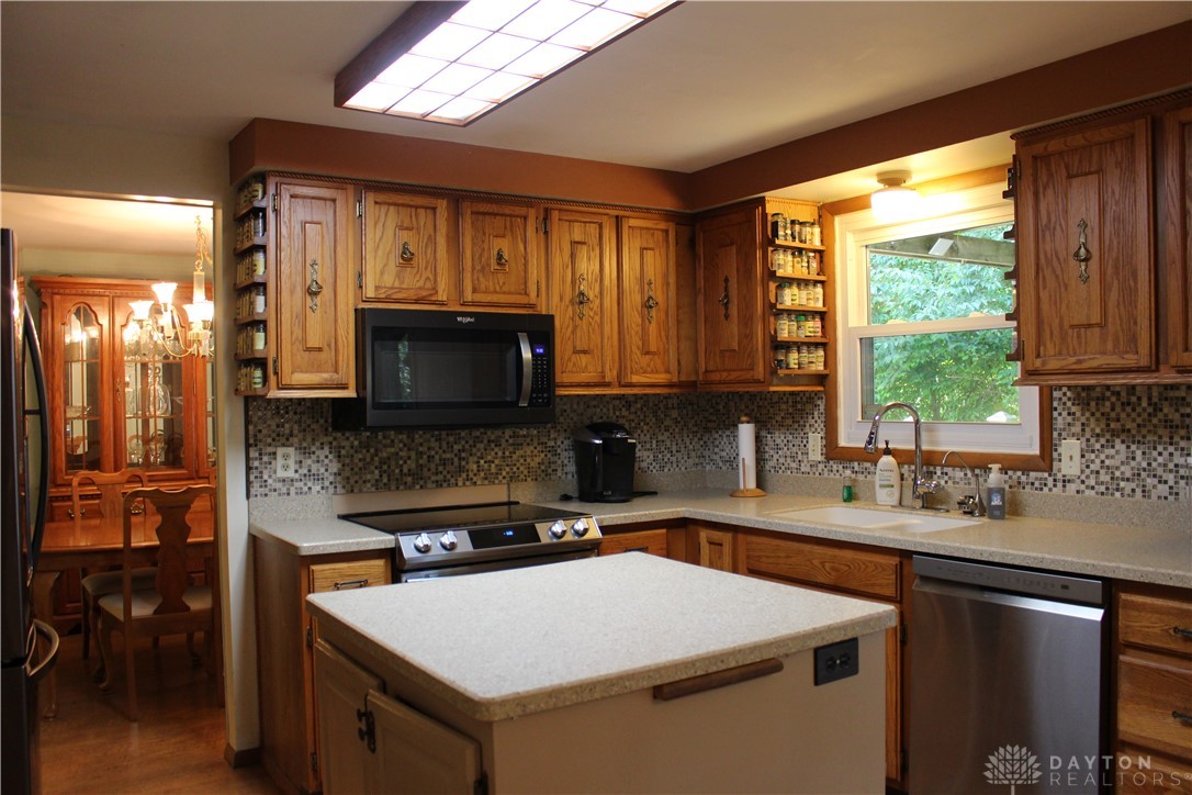 4508 Falcon Circle