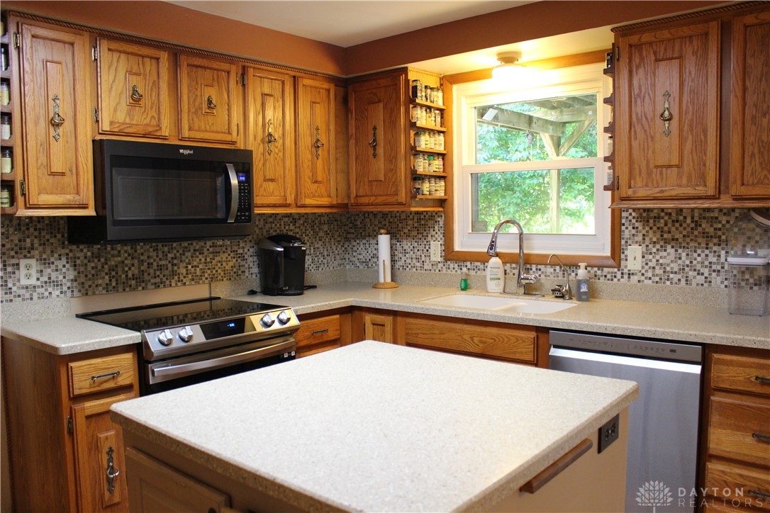 4508 Falcon Circle