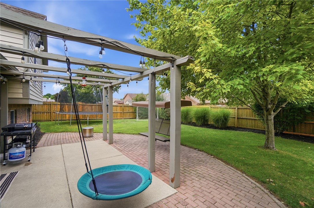 1002 Crede Way
