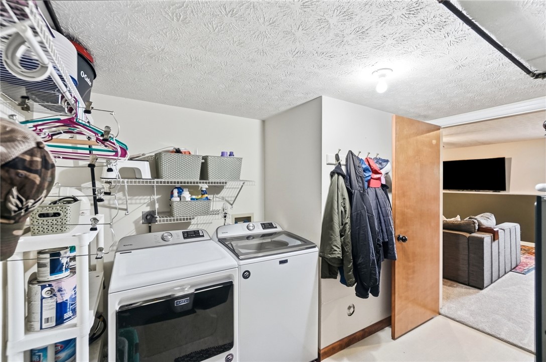 1002 Crede Way
