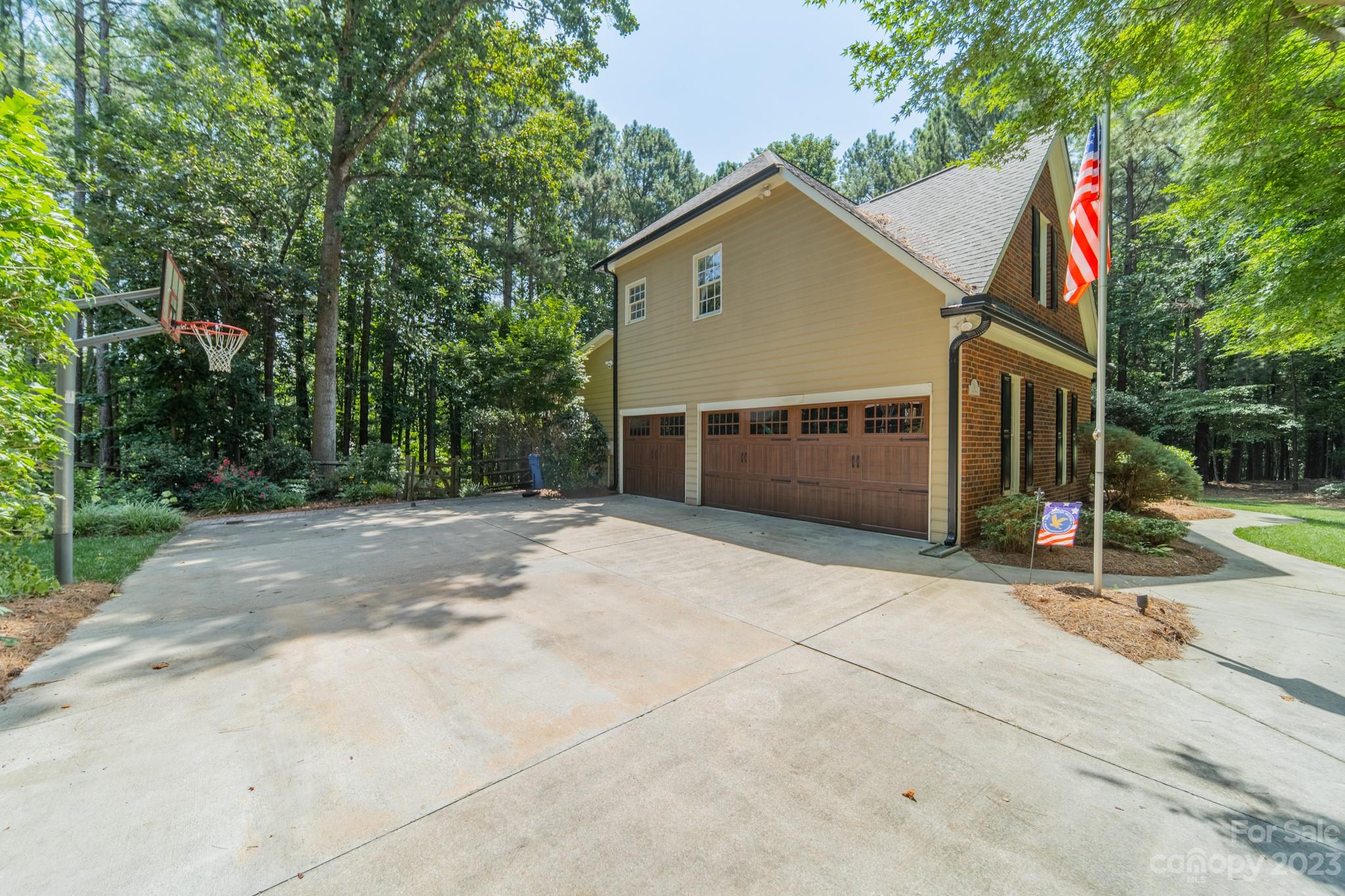 163 Lake Mist Drive