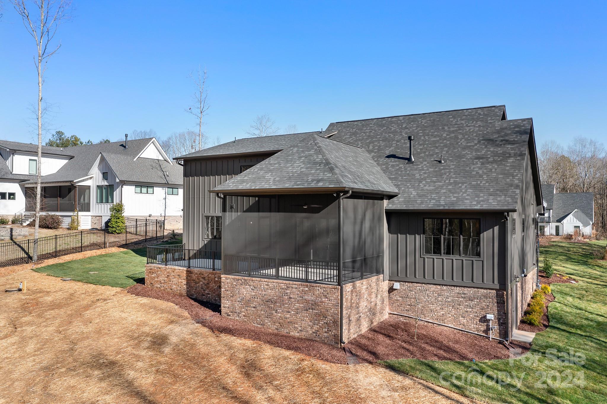 132 Castleview Lane