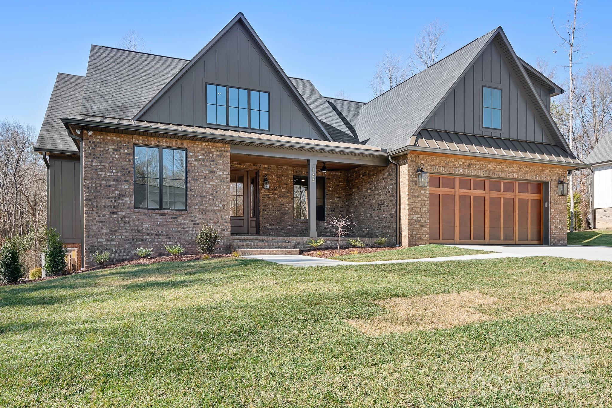 132 Castleview Lane