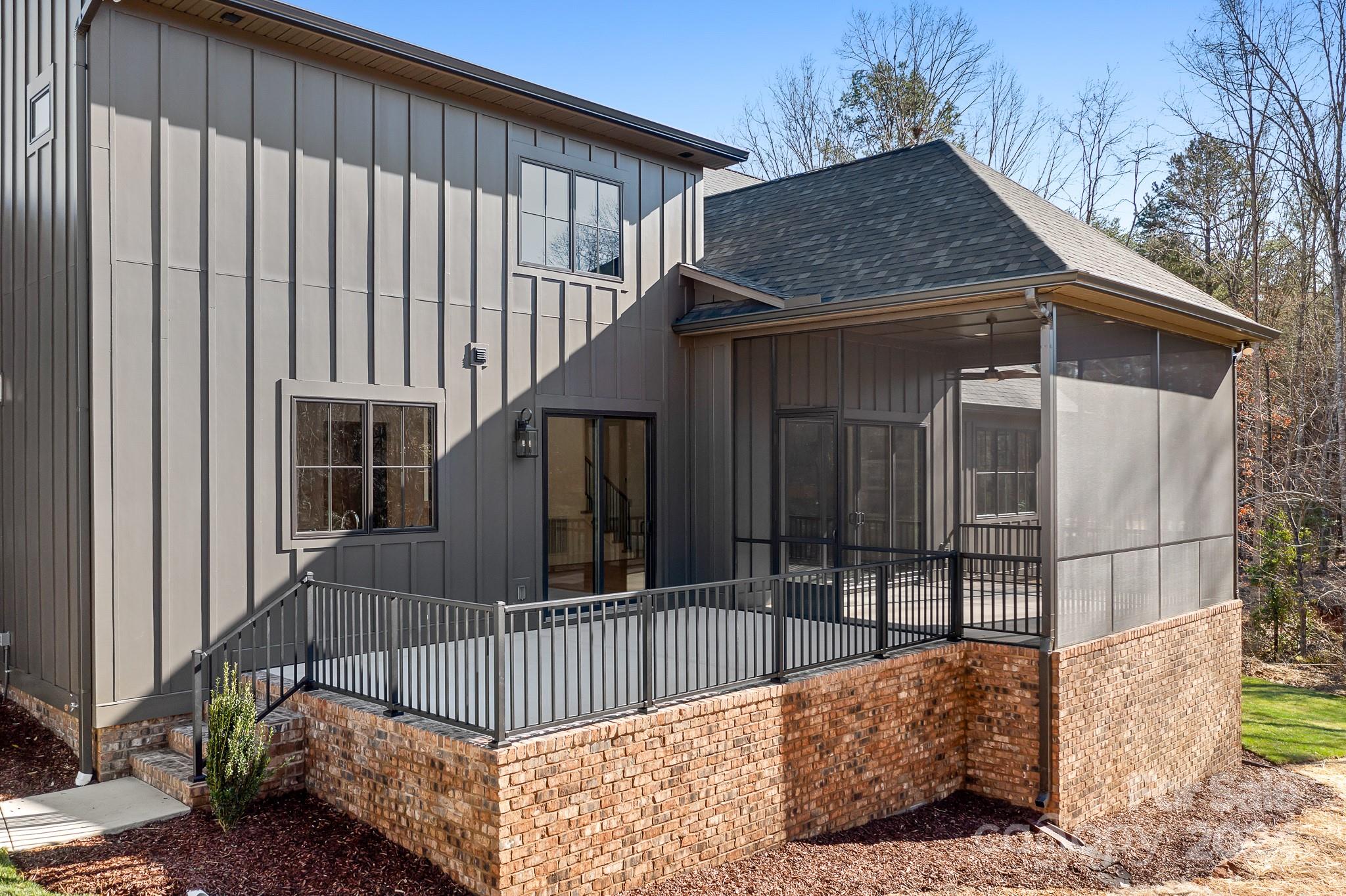 132 Castleview Lane
