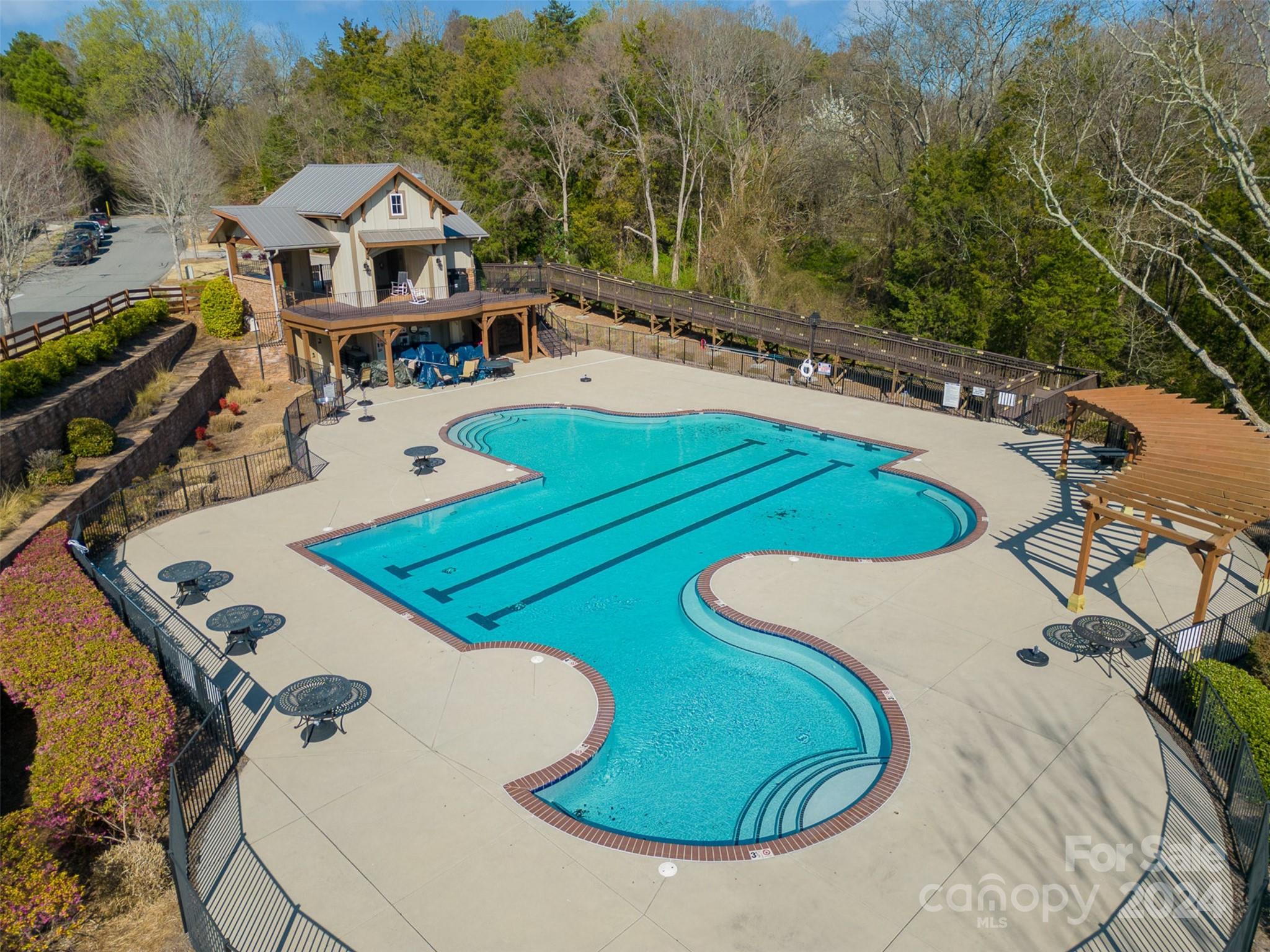 20118 Lamp Lighters Way