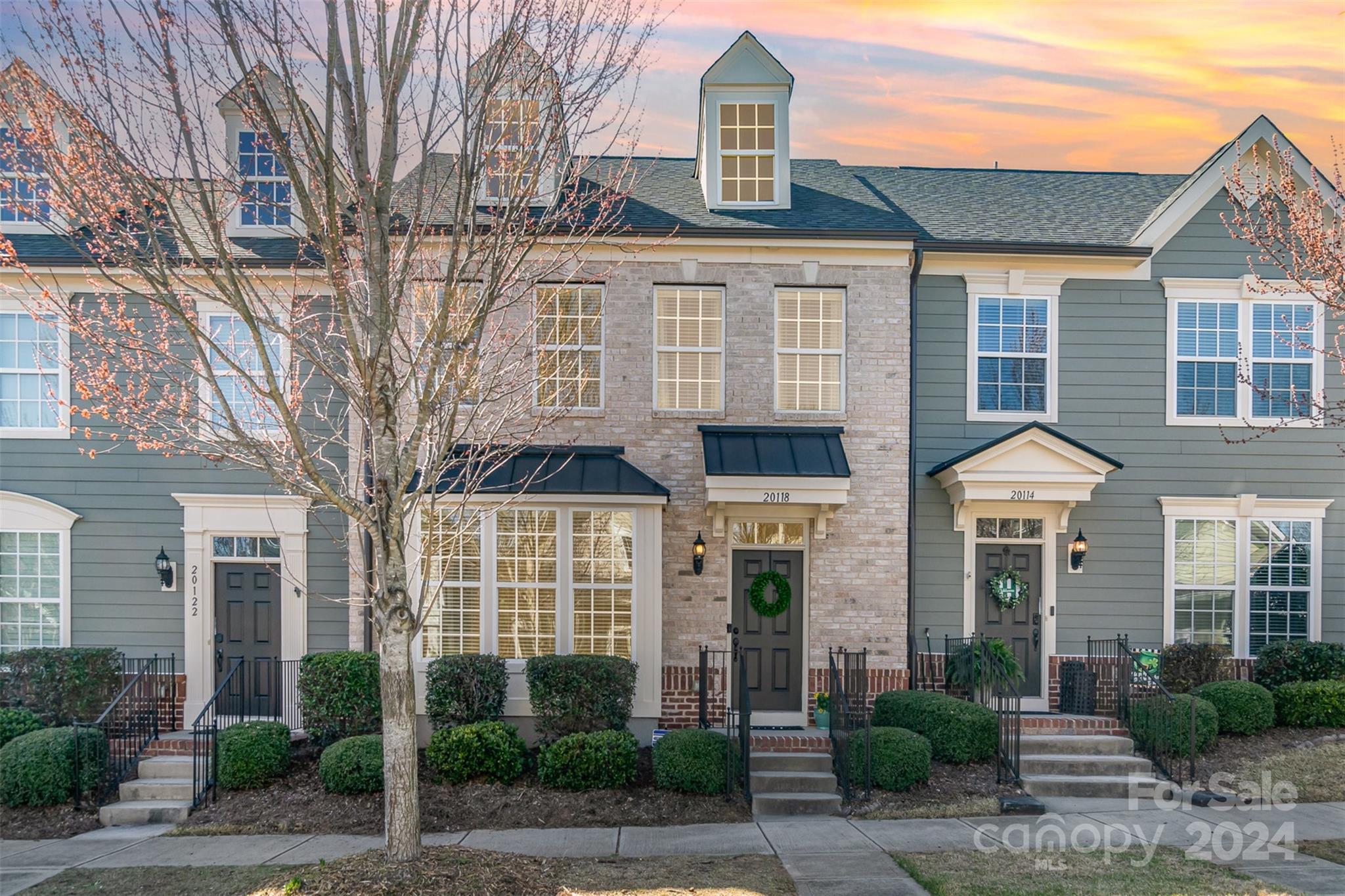 20118 Lamp Lighters Way