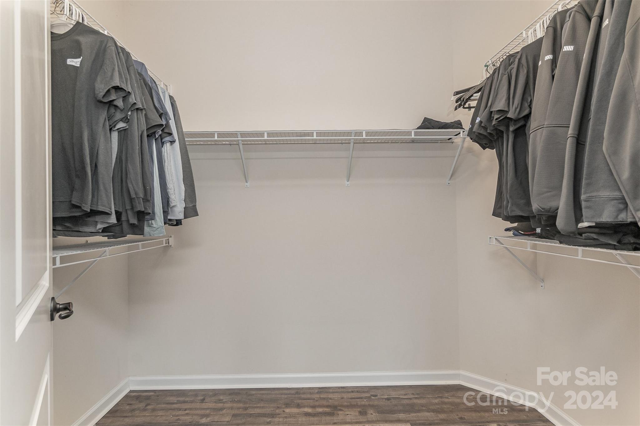 20118 Lamp Lighters Way