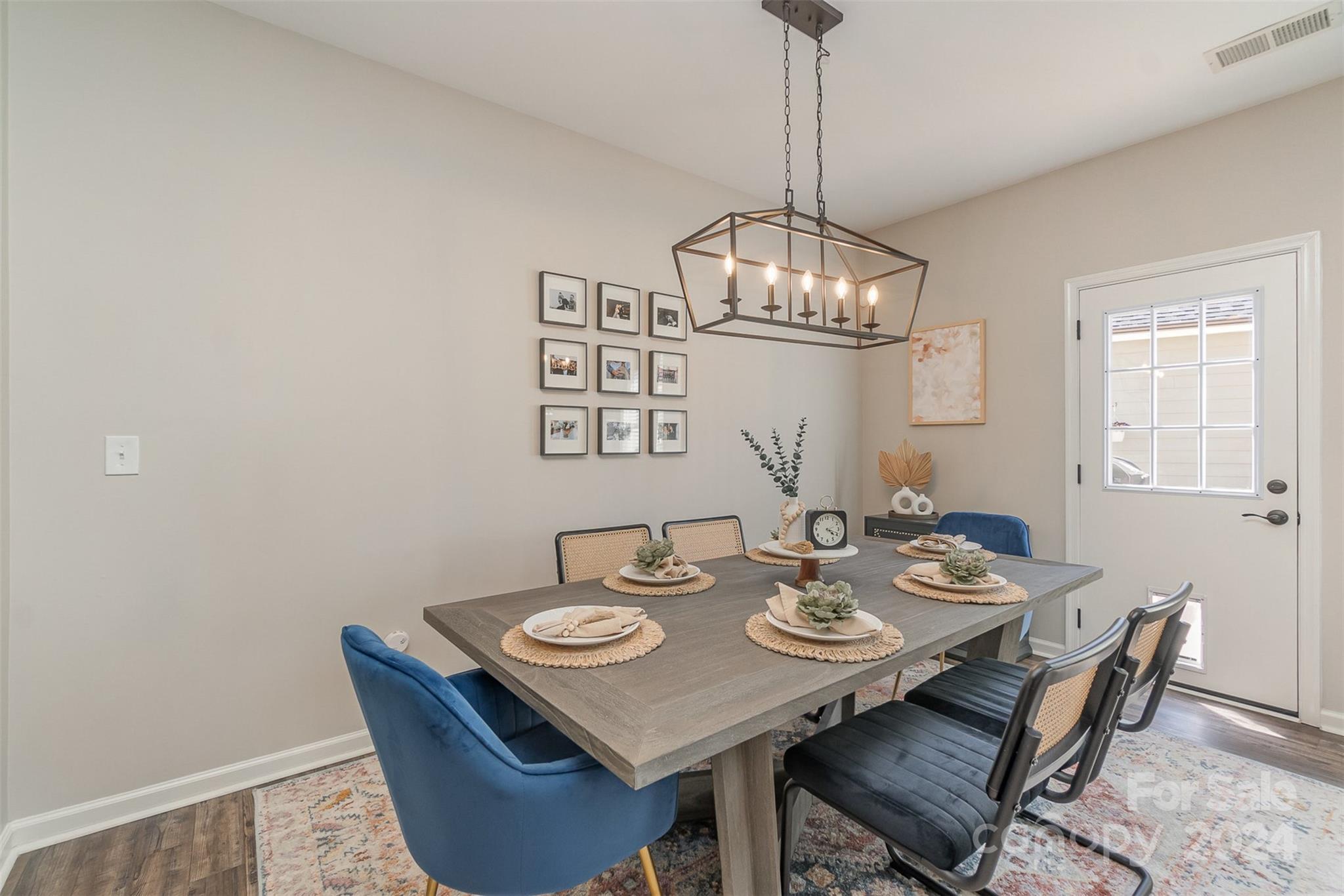 20118 Lamp Lighters Way