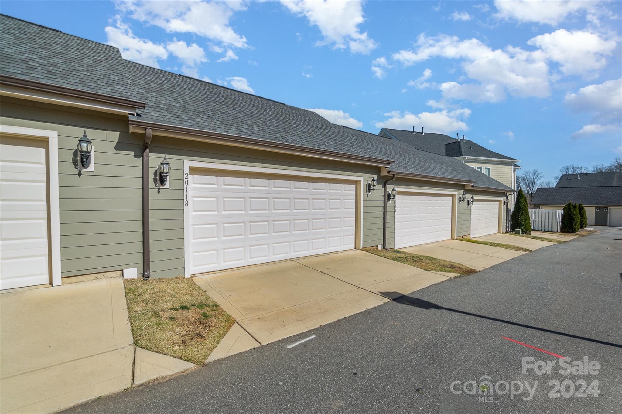 20118 Lamp Lighters Way