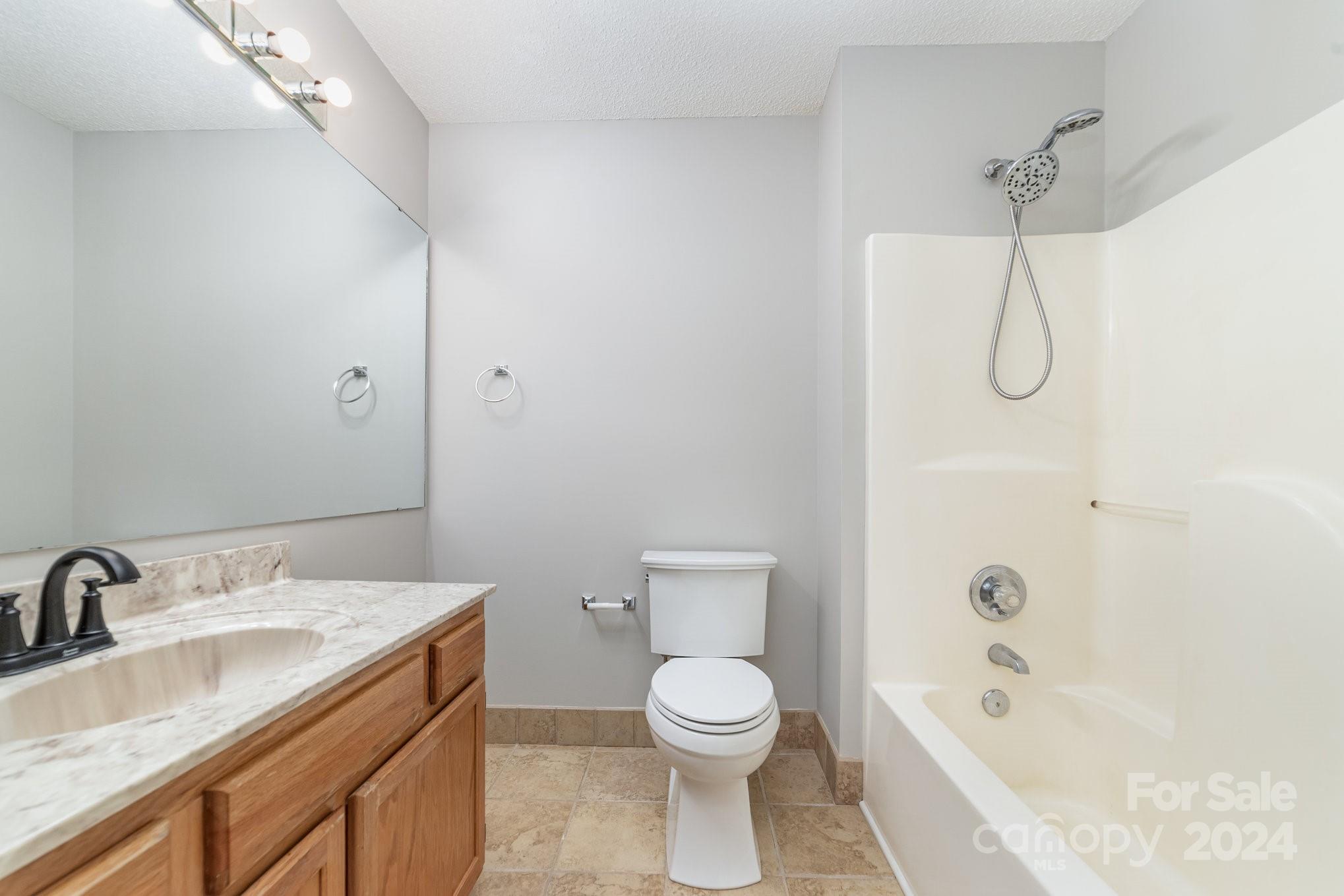 152 Kingfisher Drive