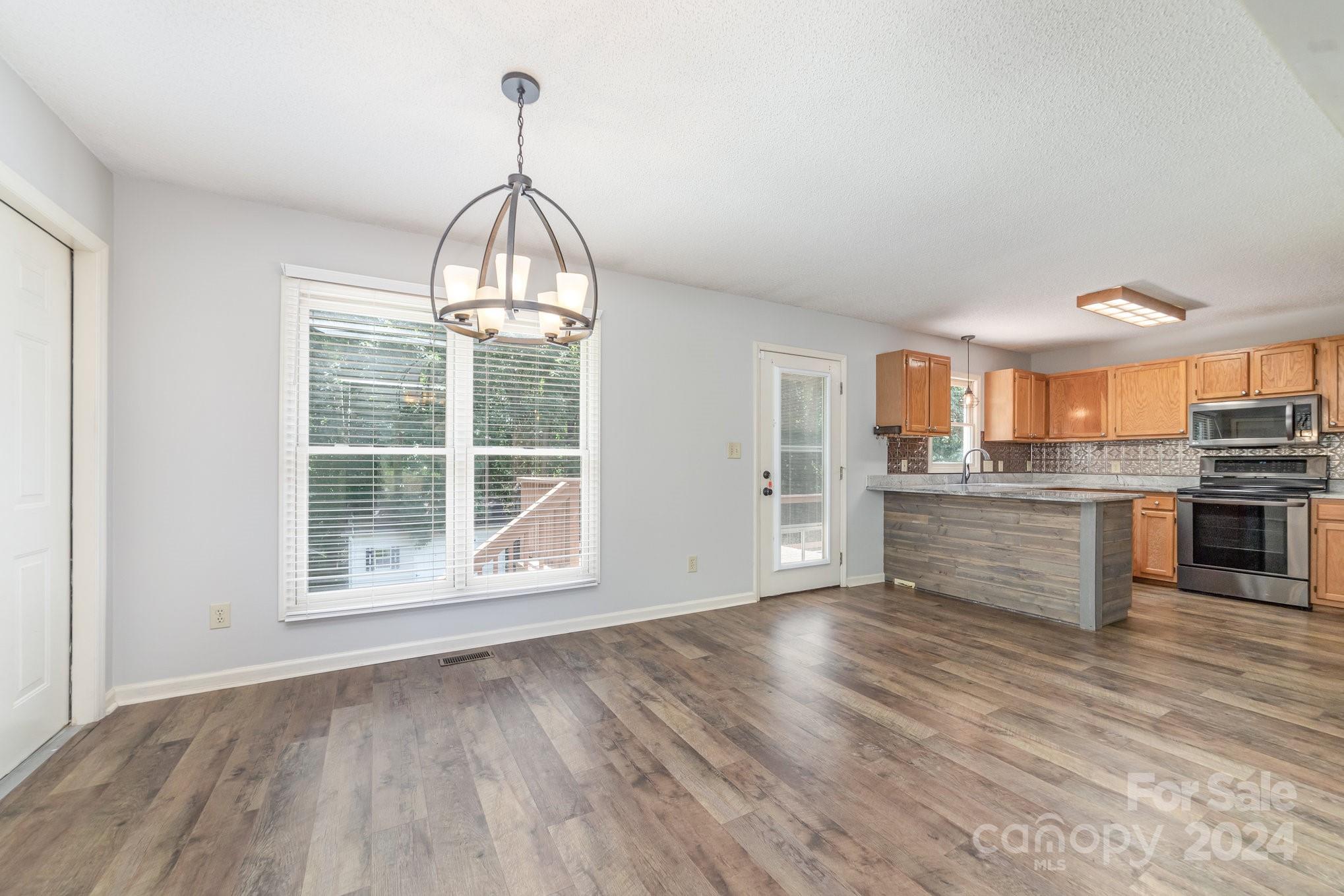 152 Kingfisher Drive