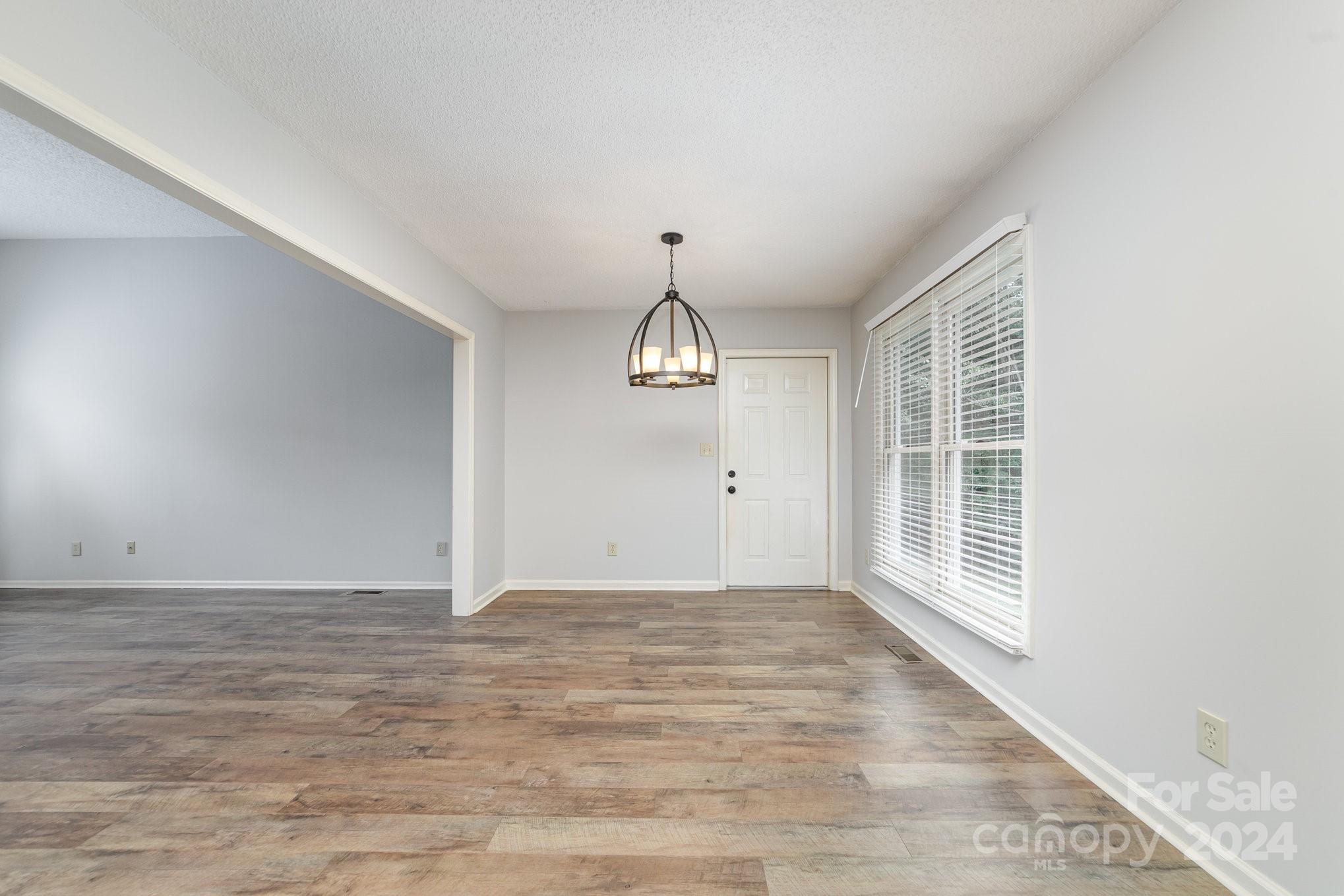 152 Kingfisher Drive