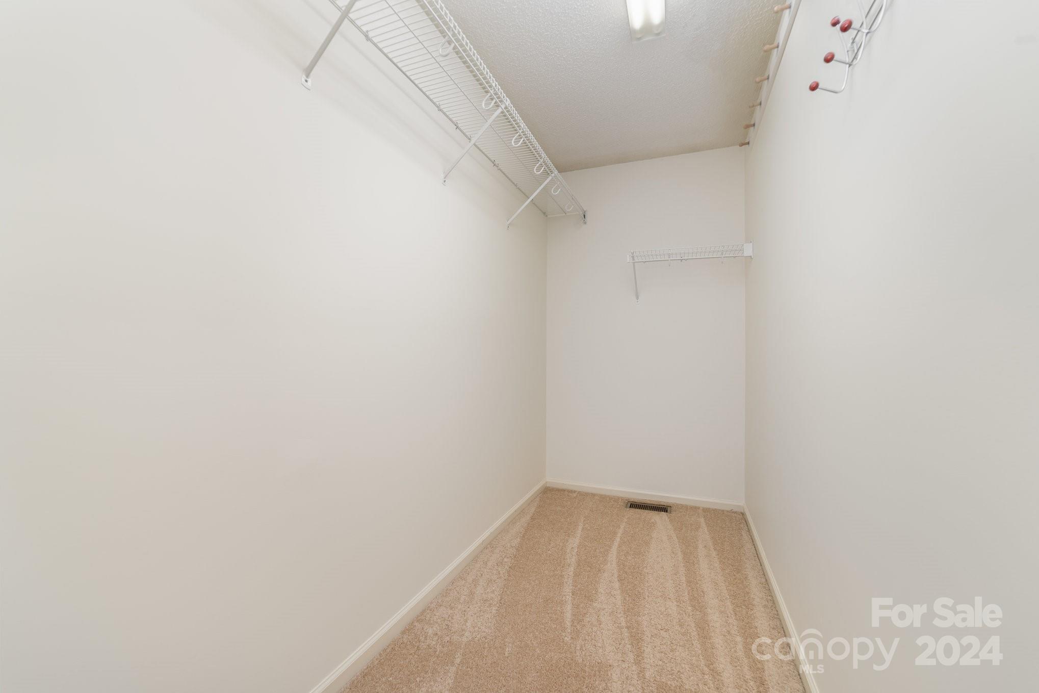 152 Kingfisher Drive