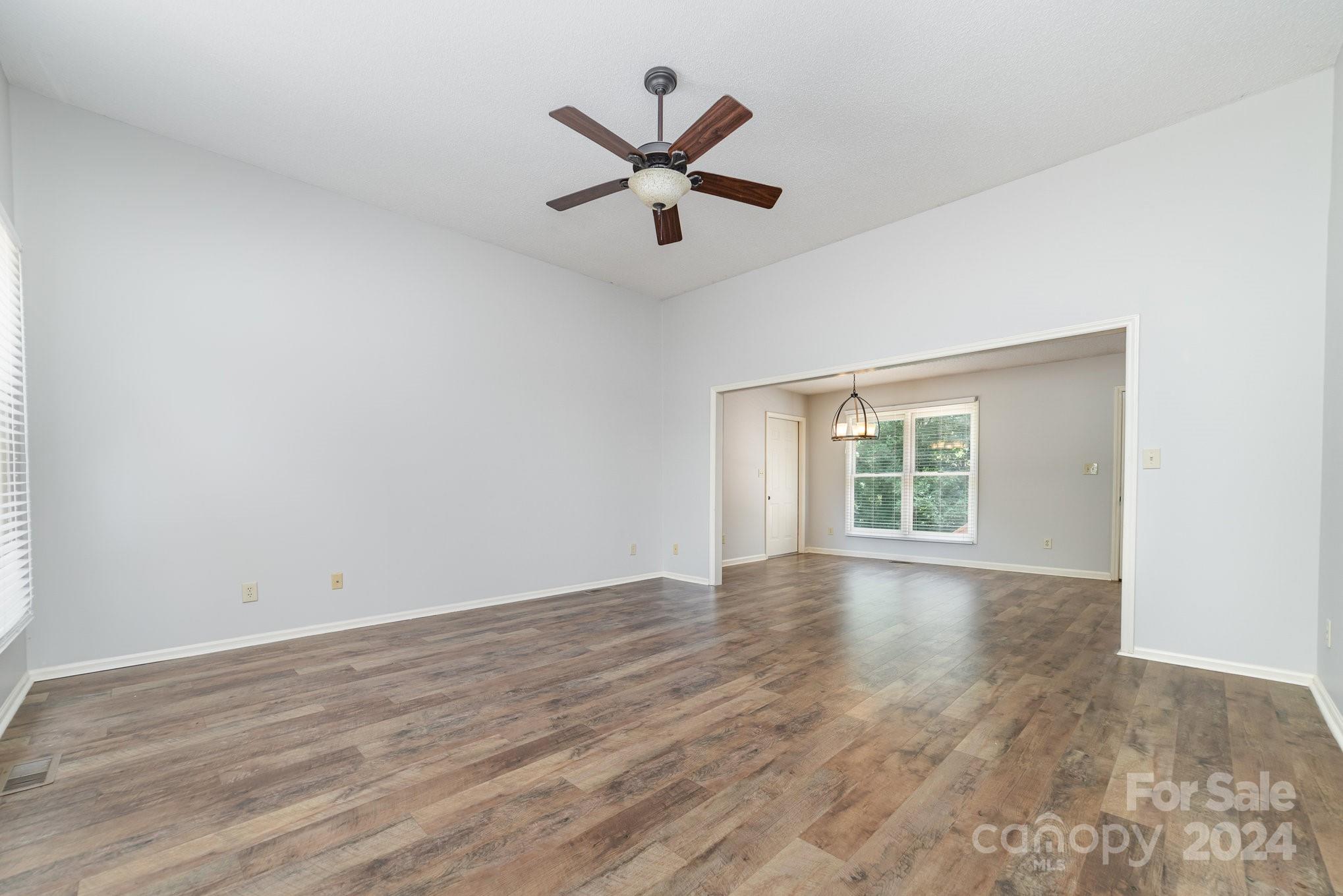 152 Kingfisher Drive