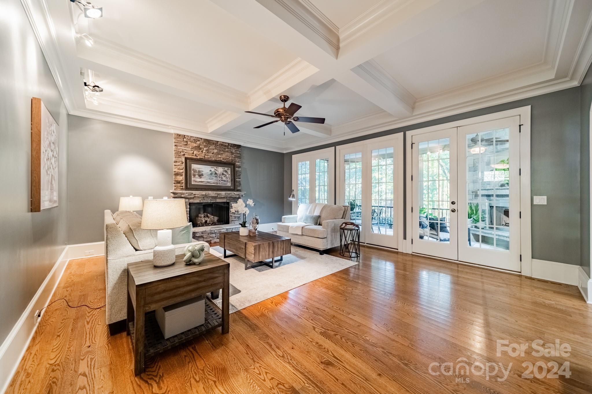114 Hammersmith Farm Lane Unit: 528